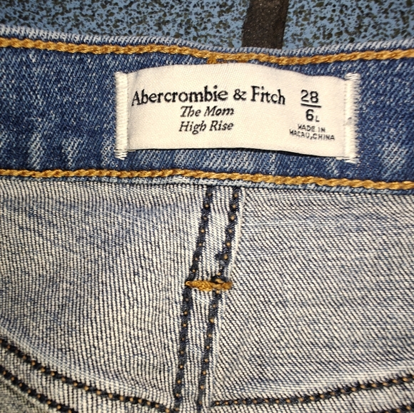 Abercrombie & Fitch The Mom High Rise Women's Jeans Size 28/6 - Picture 7 of 13
